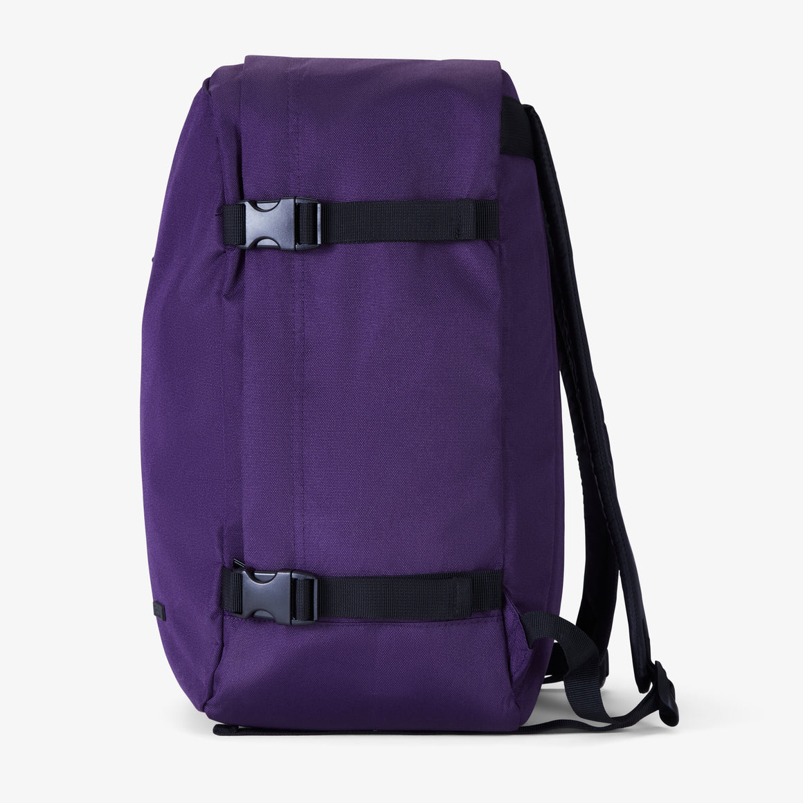 Cabin Medium Backpack in Purple